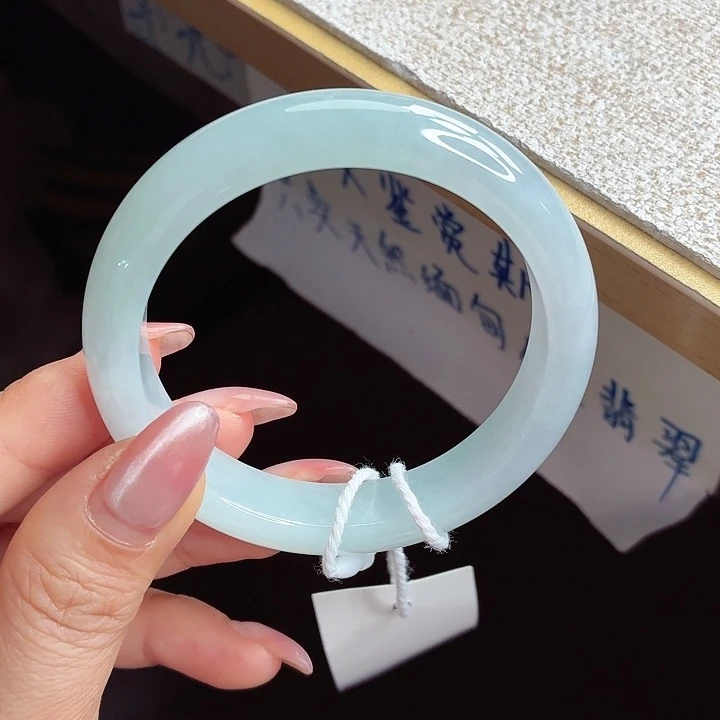 翡翠未镶嵌手镯手镯