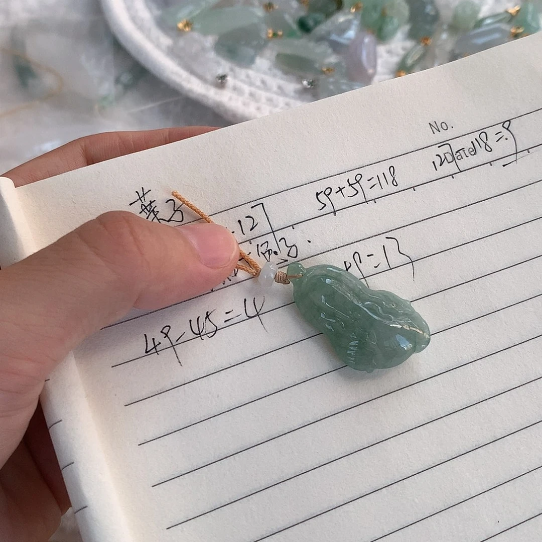 翡翠未镶嵌颈饰葉*白菜