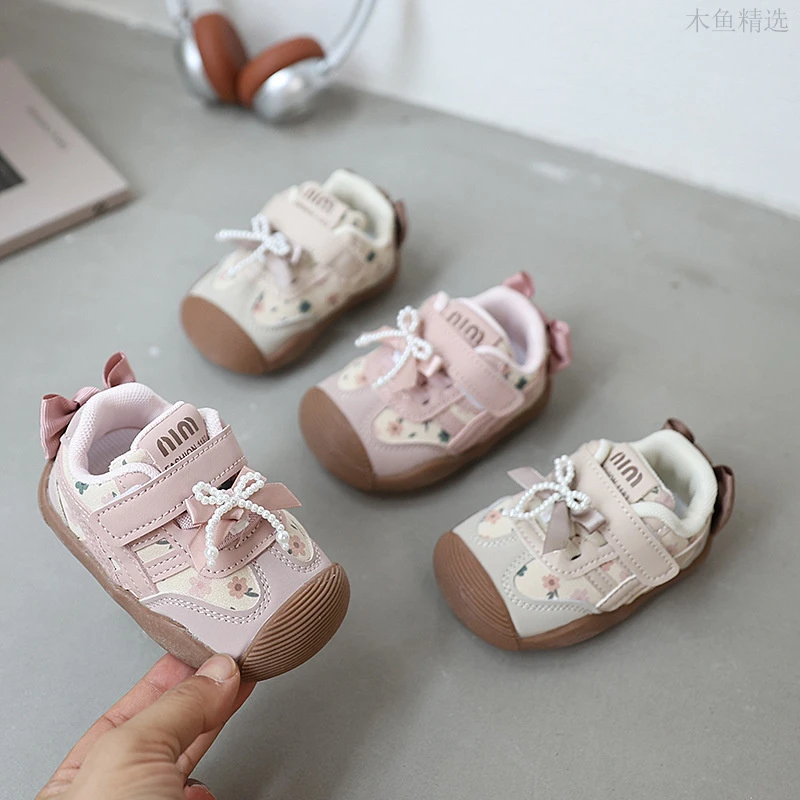 时尚百搭女宝宝鞋子秋季新款婴幼儿运动鞋女宝宝学步鞋软底板鞋