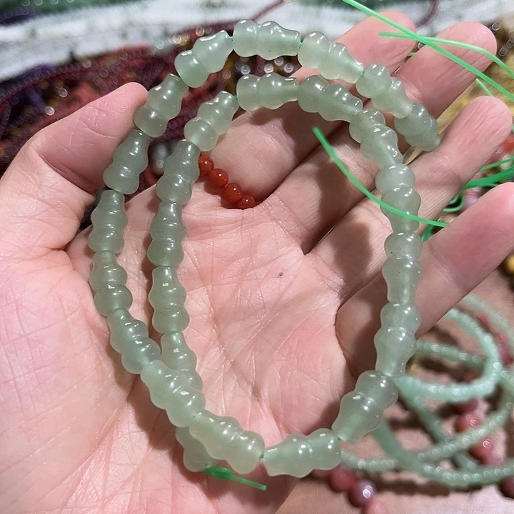 手链未镶嵌石榴石