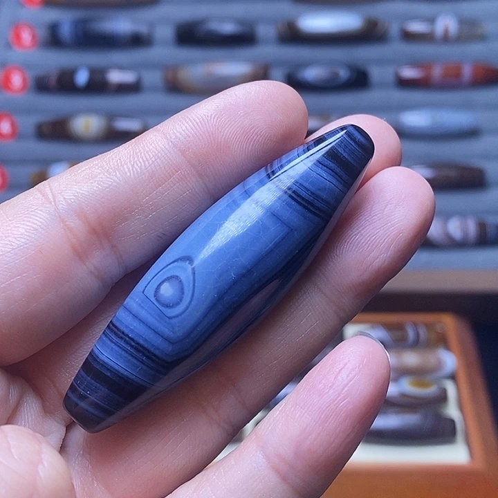 L***z玛瑙/玉髓未镶嵌颈饰