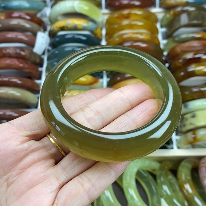 蛇纹石玉手镯未镶嵌55