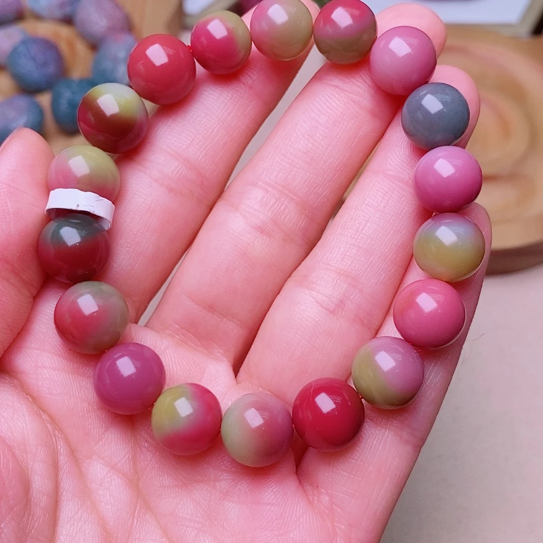 夏***愉玛瑙/玉髓未镶嵌珠宝奇石盐源玛瑙定制