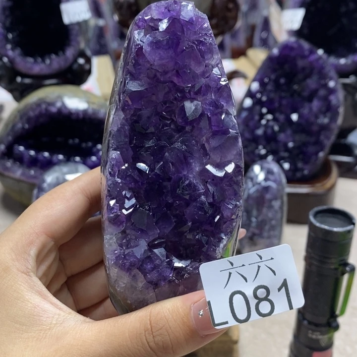 未镶嵌大型摆件（非配饰）紫晶摆件