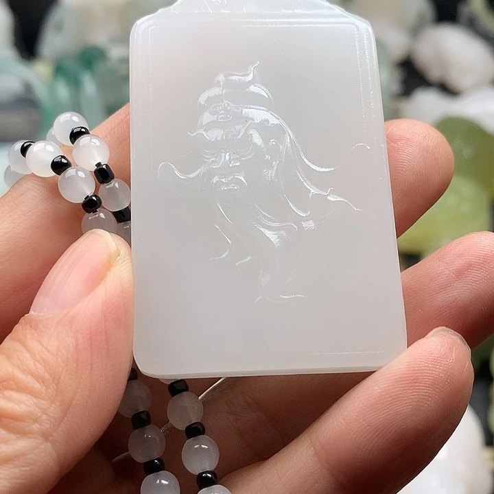 和田玉（青白玉）未镶嵌颈饰