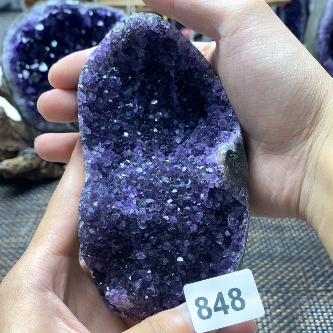 紫晶未镶嵌大型摆件（非配饰）