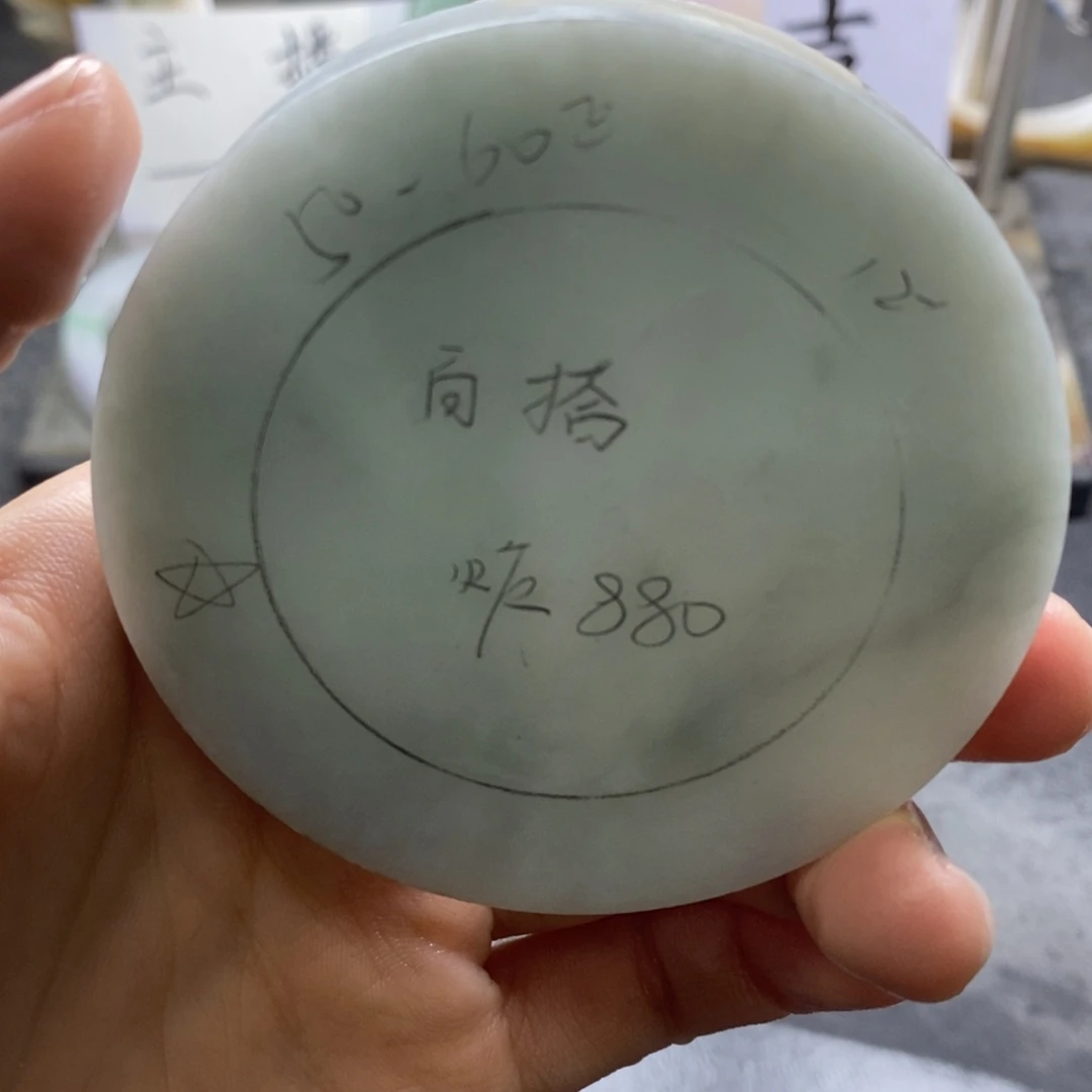 定制翡翠未镶嵌翡翠手镯