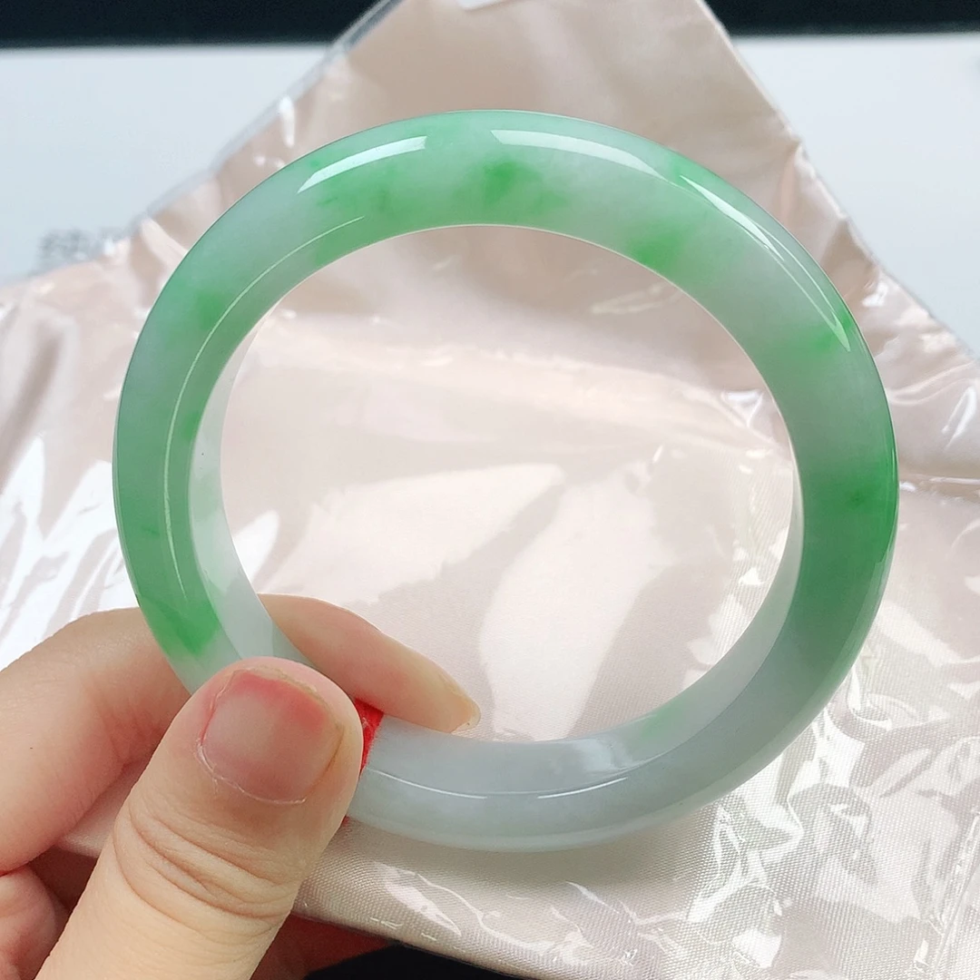 翡翠未镶嵌手镯1593