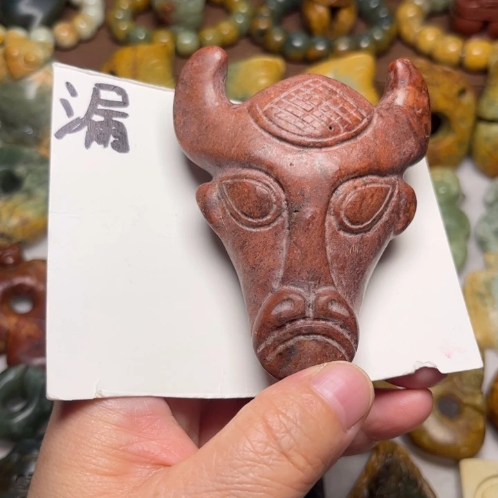 岫岩河磨玉（透闪石质玉）未镶嵌珠宝奇石