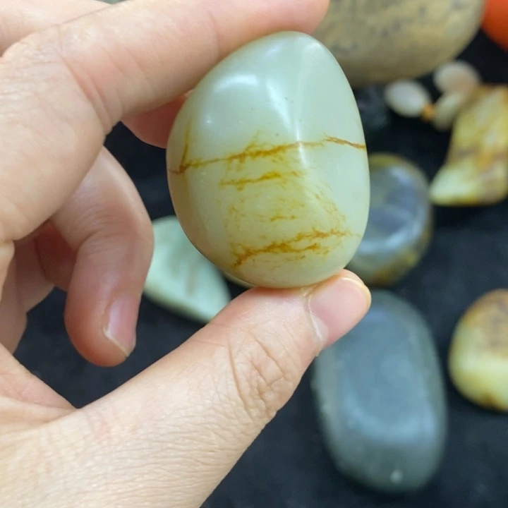 未镶嵌和田玉（糖玉）挂件