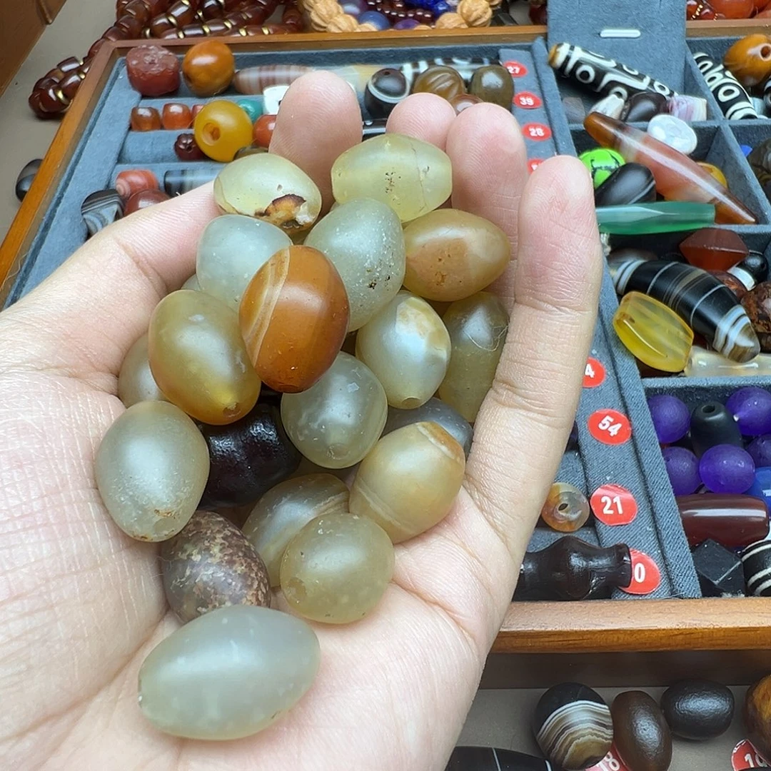邱***慧合金玛瑙/玉髓珠宝半成品