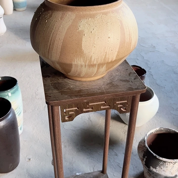 高度24厘米口21厘米