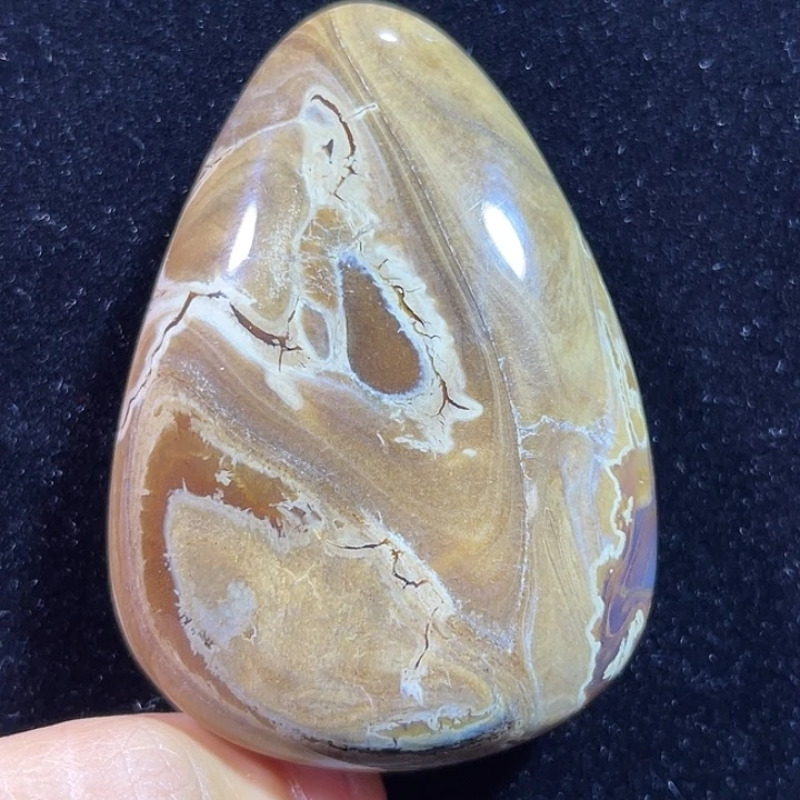 琥珀颈饰未镶嵌福利溶洞水滴吊坠重31.8克