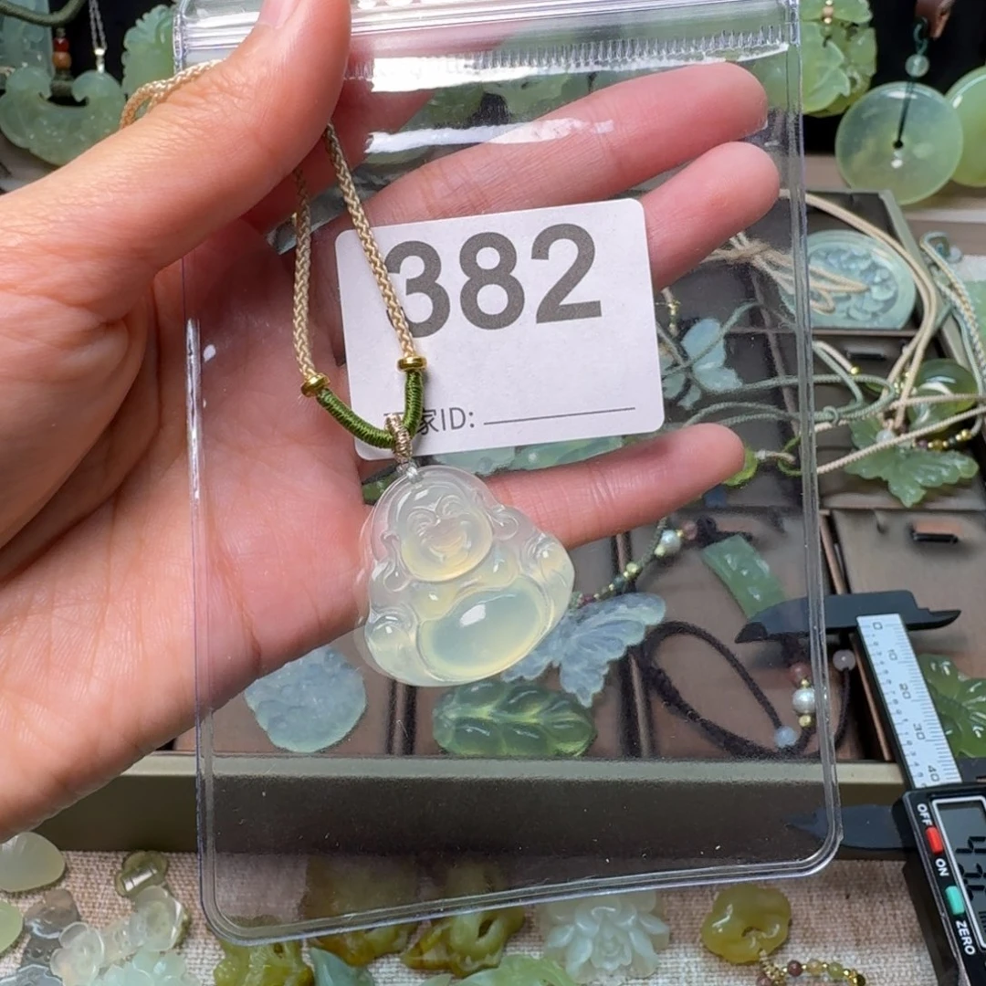 蛇纹石玉项链未镶嵌