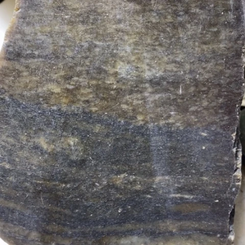 透闪石质玉未镶嵌珠宝奇石