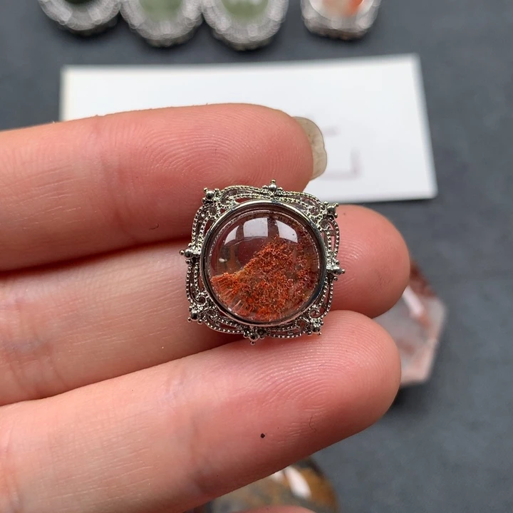 水晶颈饰未镶嵌家****六水晶