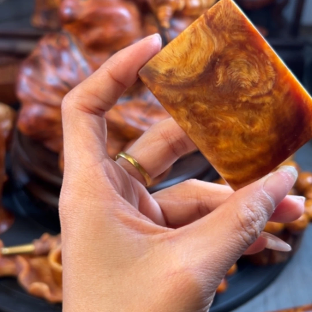 【闪购商品】松木（琥珀木）把件老***途