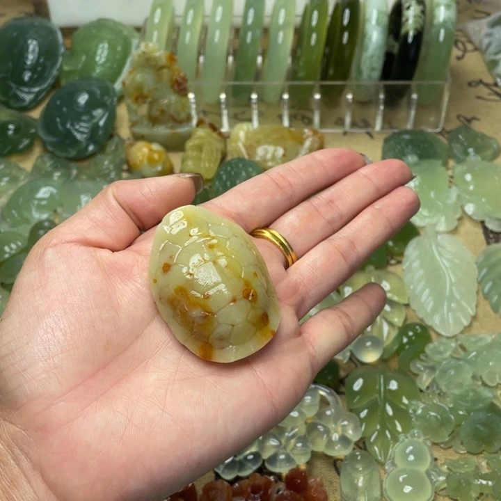 蛇纹石玉合金颈饰