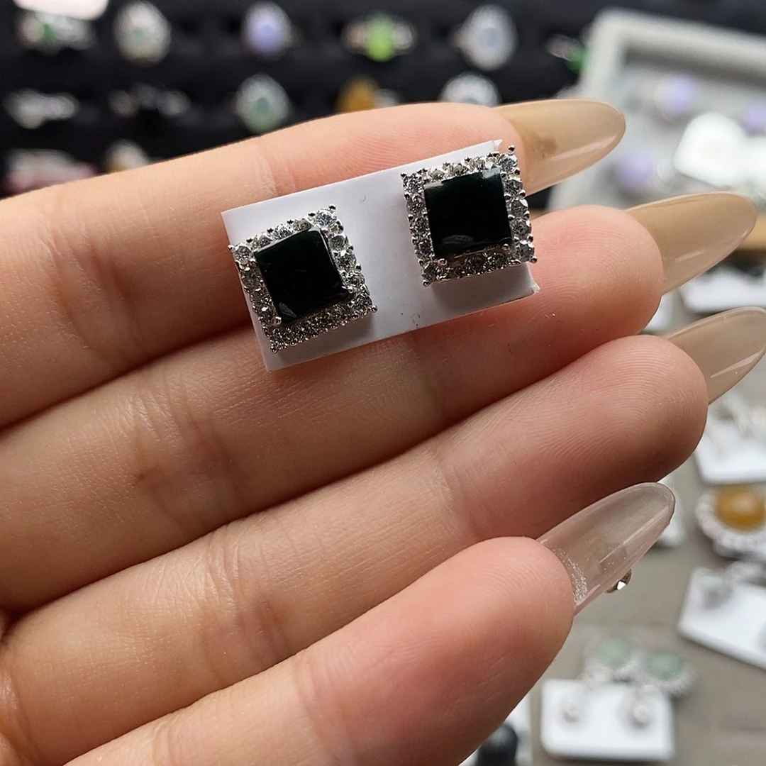 翡翠未镶嵌戒指翡翠