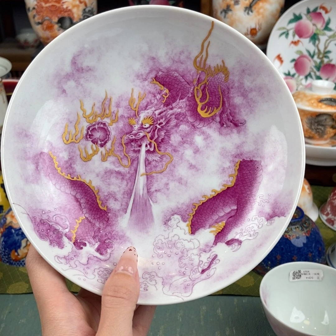 陶瓷的设计师是一个人的