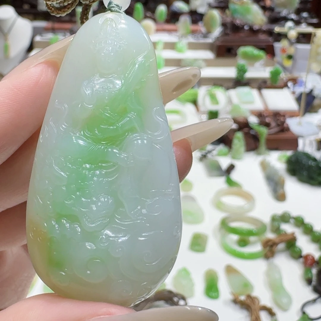 未镶嵌和田玉（翠青玉）挂件翠青文殊