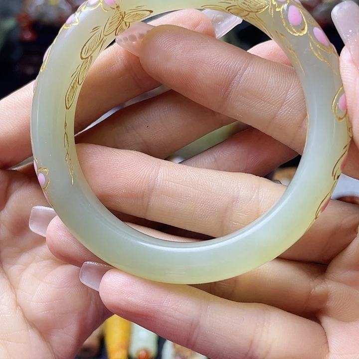 老***家颈饰未镶嵌和田玉