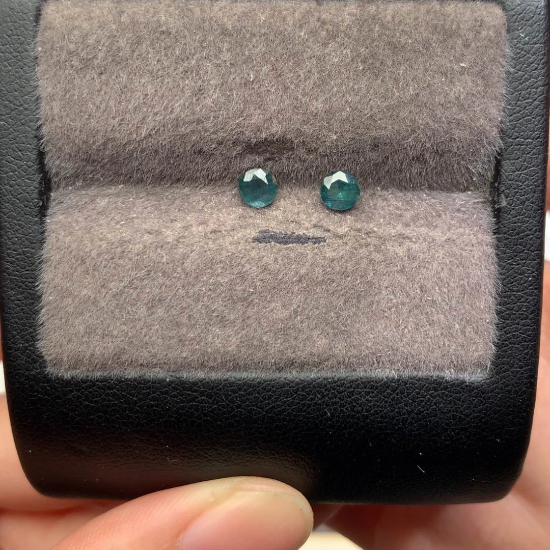 裸石蓝宝石4×4天然蓝宝石