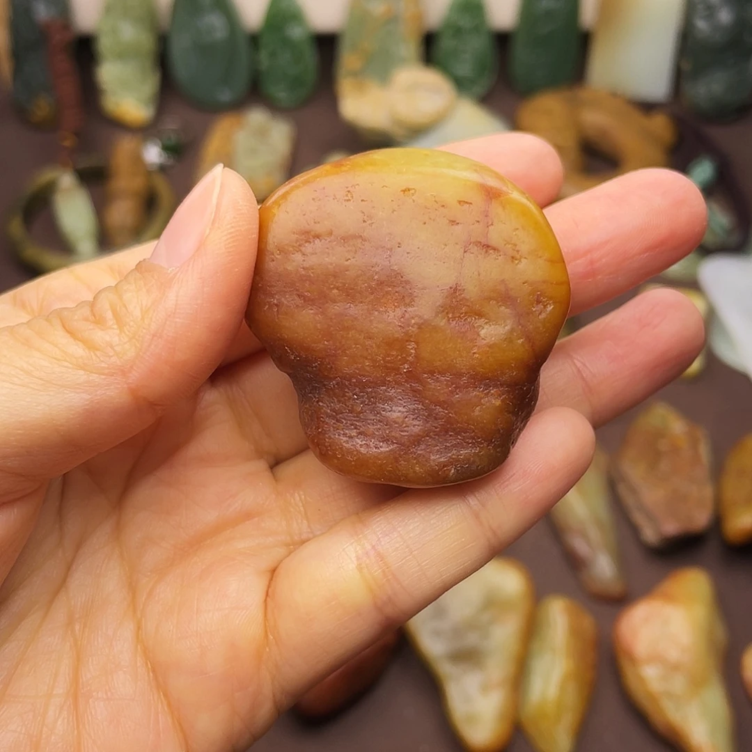 岫岩河磨玉（透闪石质玉）未镶嵌颈饰