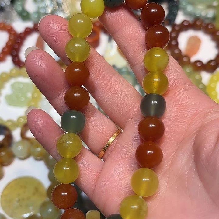 蛇纹石玉未镶嵌手持