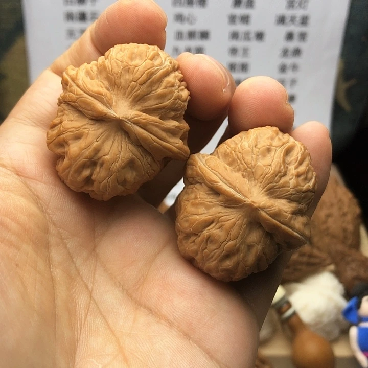 文玩核桃把件加***肉元宝，肚41