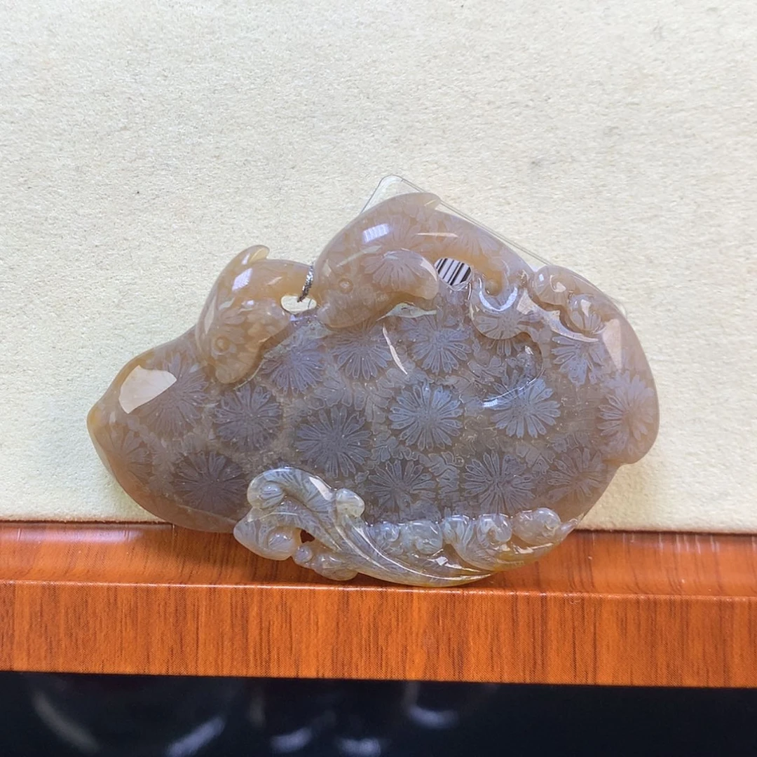 【闪购商品】颈饰未镶嵌硅化珊瑚（珊瑚玉）47号海豚篮心大花绝绝子