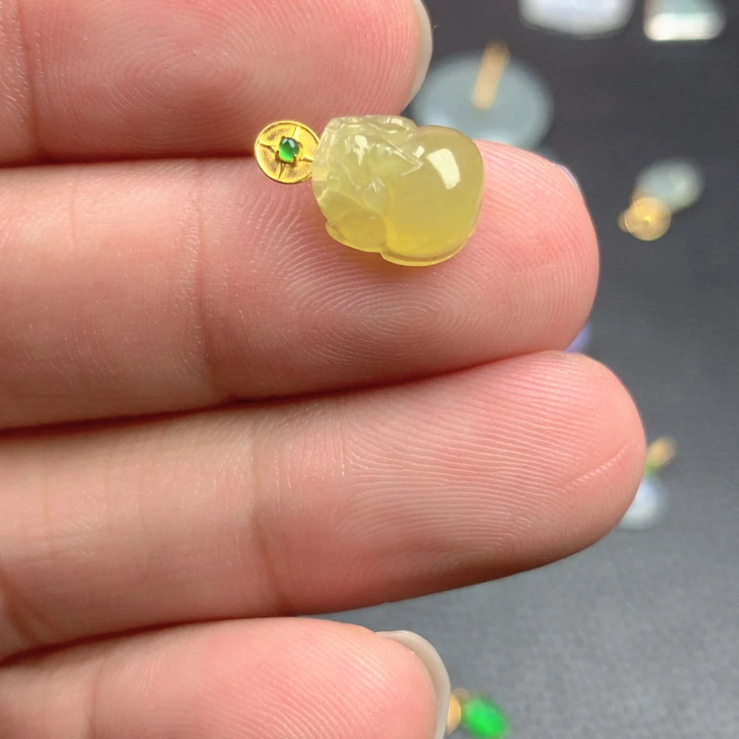 【闪购商品】颈饰18K金镶嵌翡翠翡翠