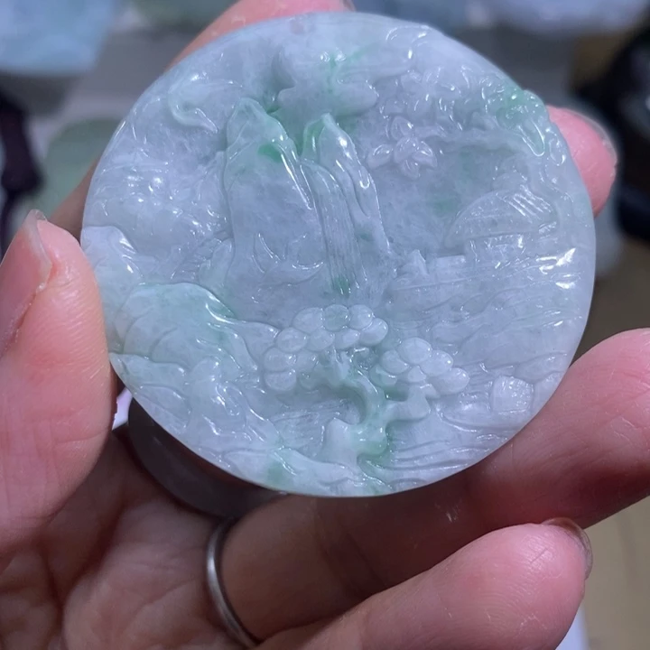 【闪购商品】颈饰未镶嵌翡翠山水