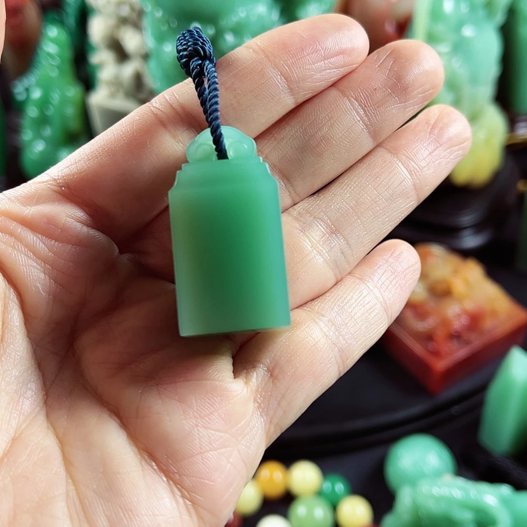 四川石名贵石材梅子青