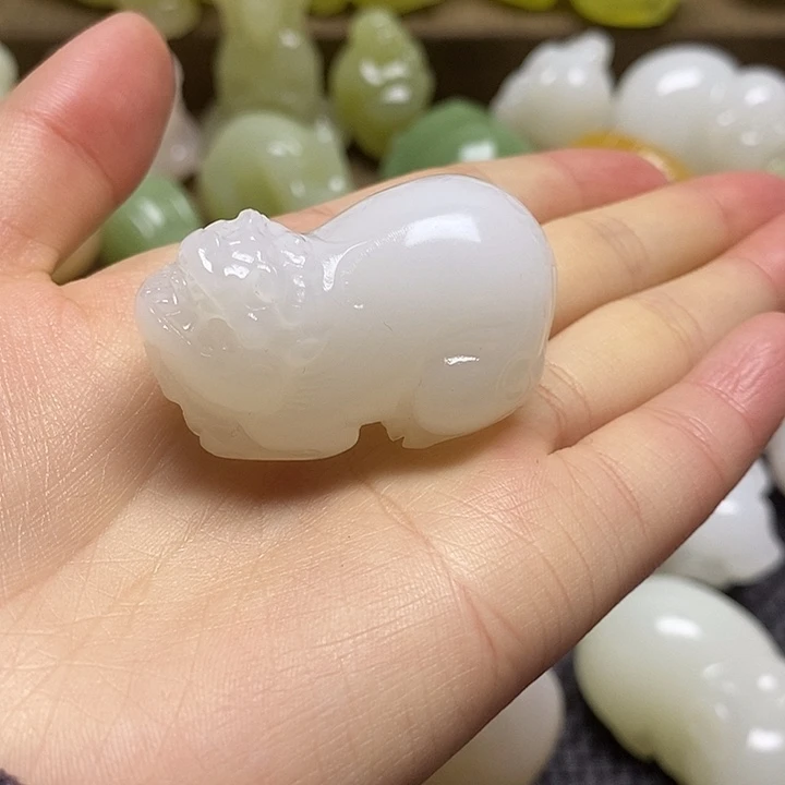 玉天然桌面小摆件