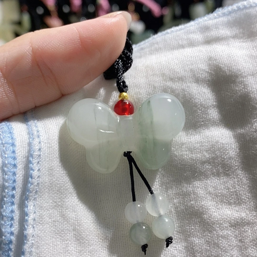 石英质玉未镶嵌颈饰