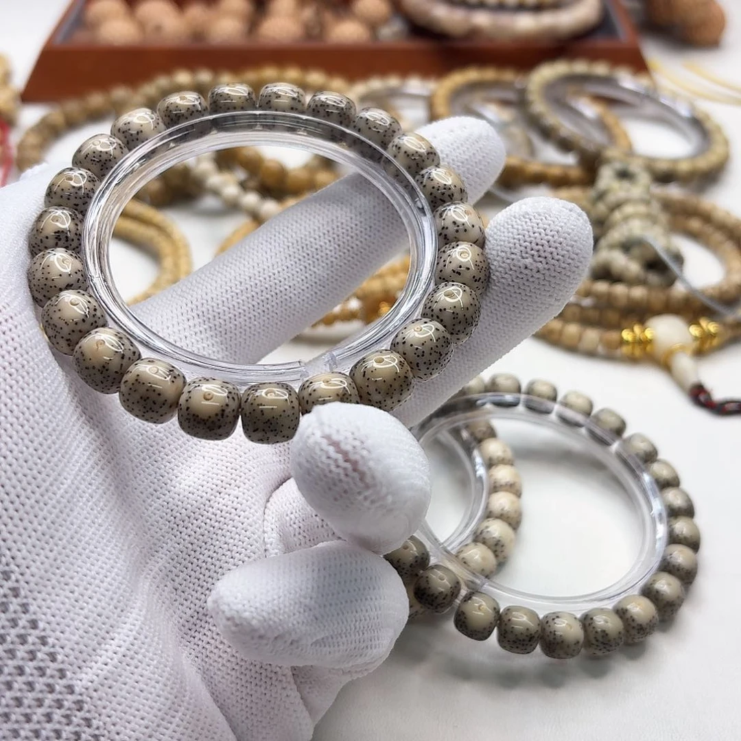 星月菩提吊坠2钻石青瓷月留白针尖星10左右单圈