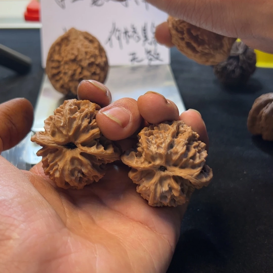 饕*文玩核桃文玩手串