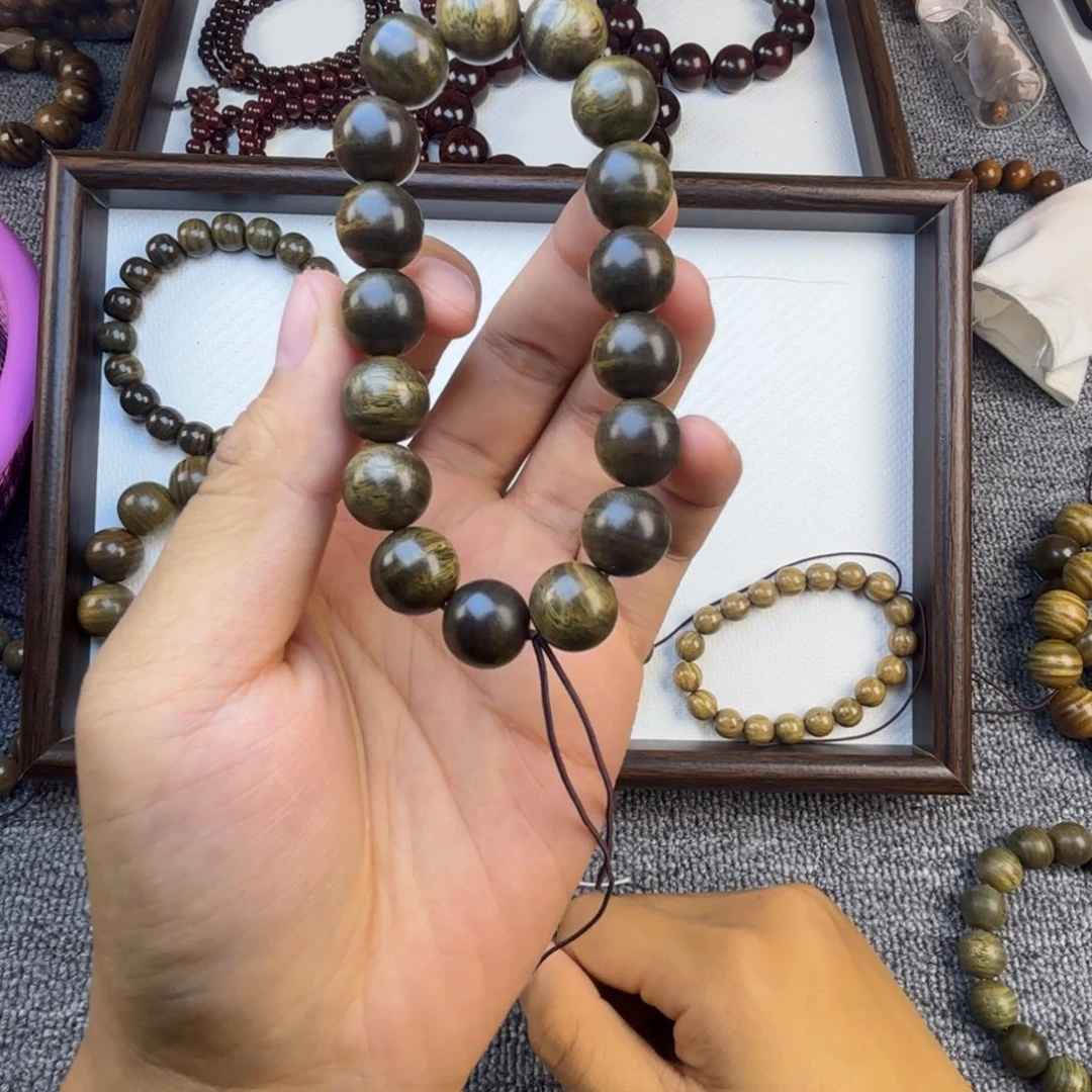 *****维腊木（绿檀）无事牌