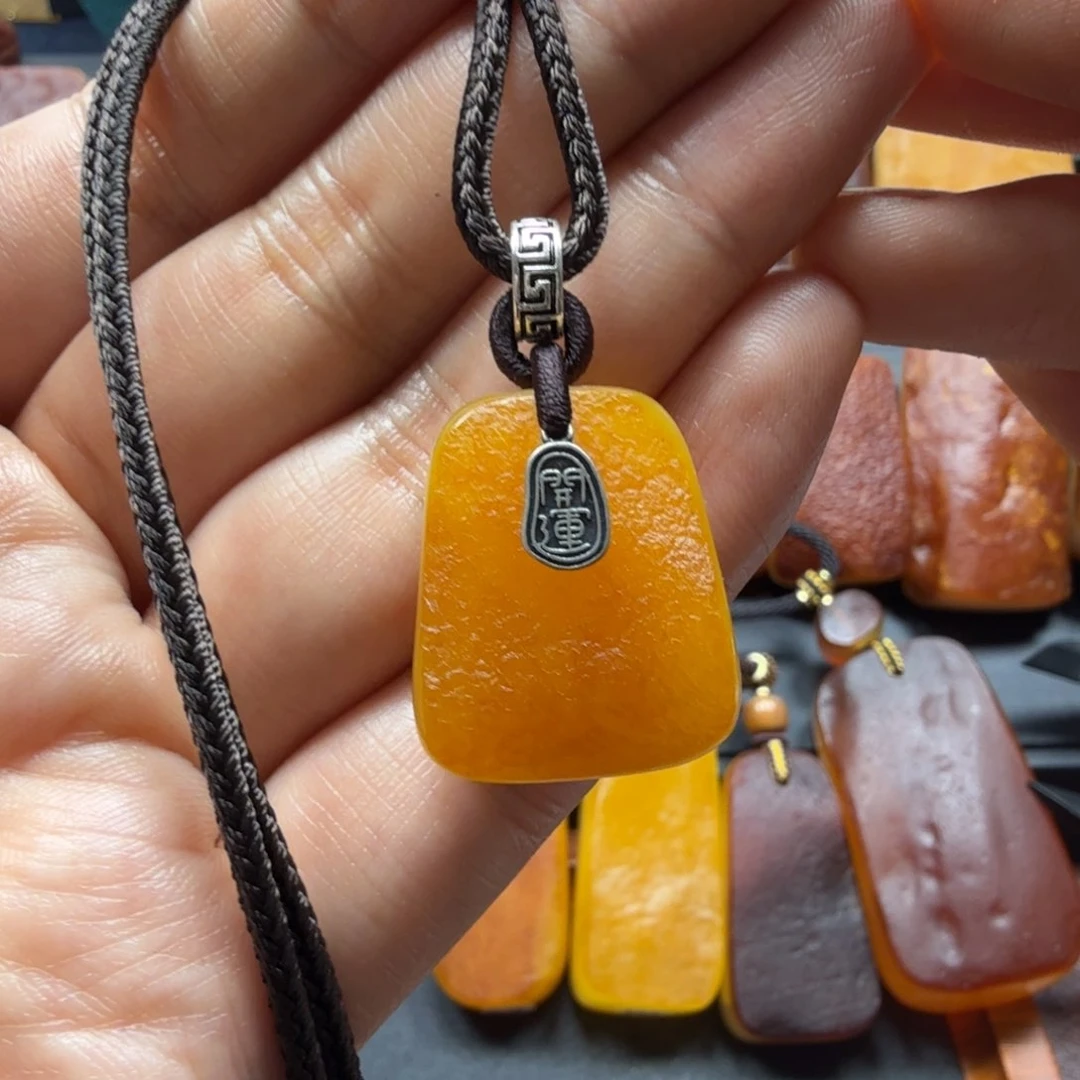 未镶嵌琥珀吊坠(赠链)