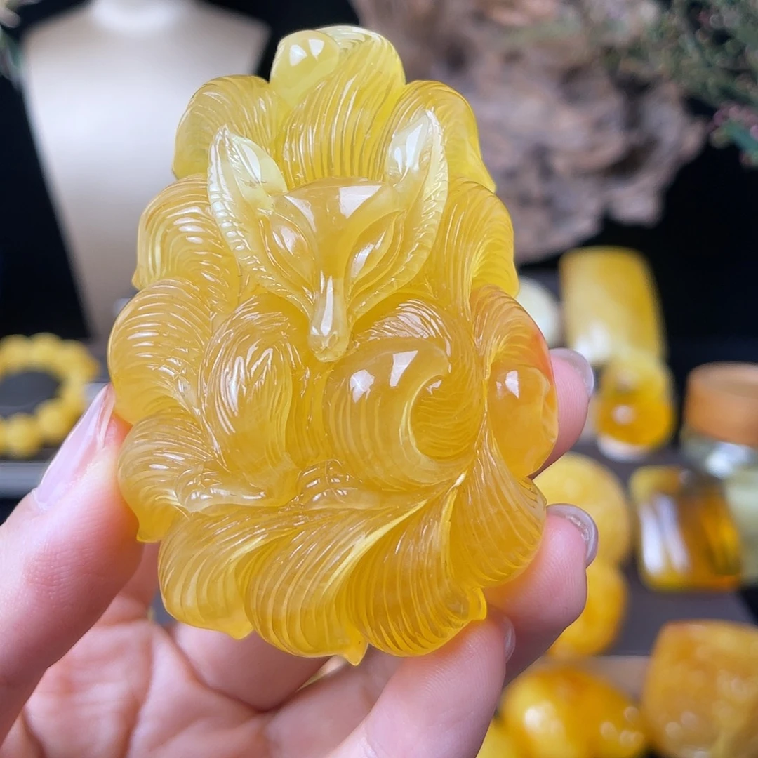 琥珀未镶嵌珠宝奇石