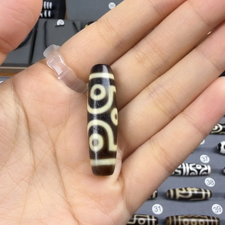 B***s玛瑙/玉髓未镶嵌锁骨