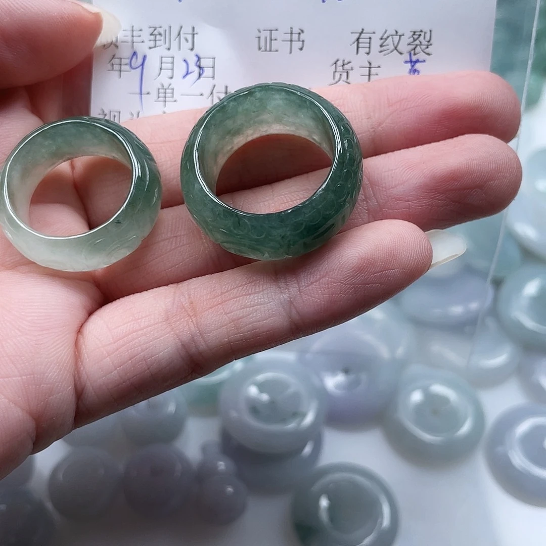 静***美颈饰未镶嵌翡翠翡翠