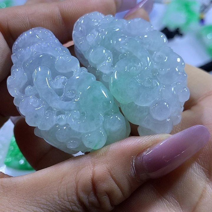 翡翠未镶嵌颈饰天然翡翠A货吊坠