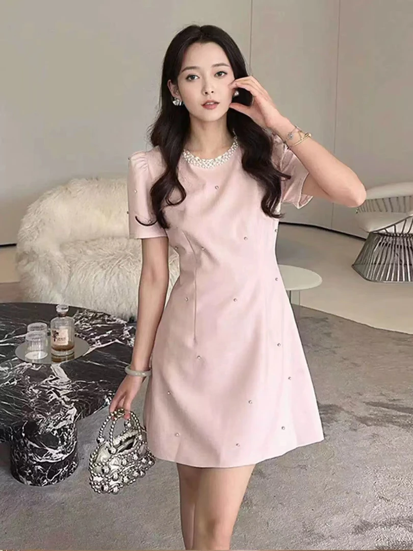 法式珍珠领镶钻粉色小香风收腰连衣裙女夏泡泡袖a字短裙