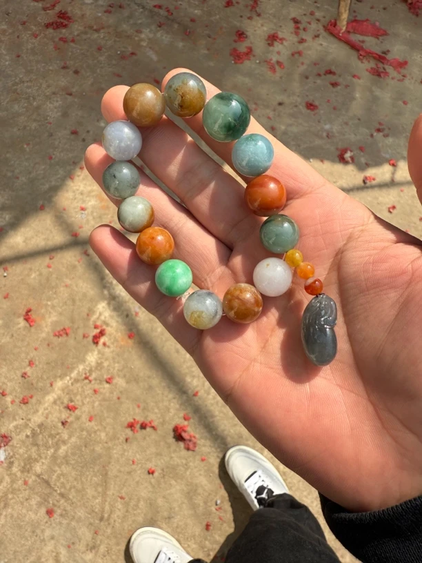 腾冲老料翡翠珠子