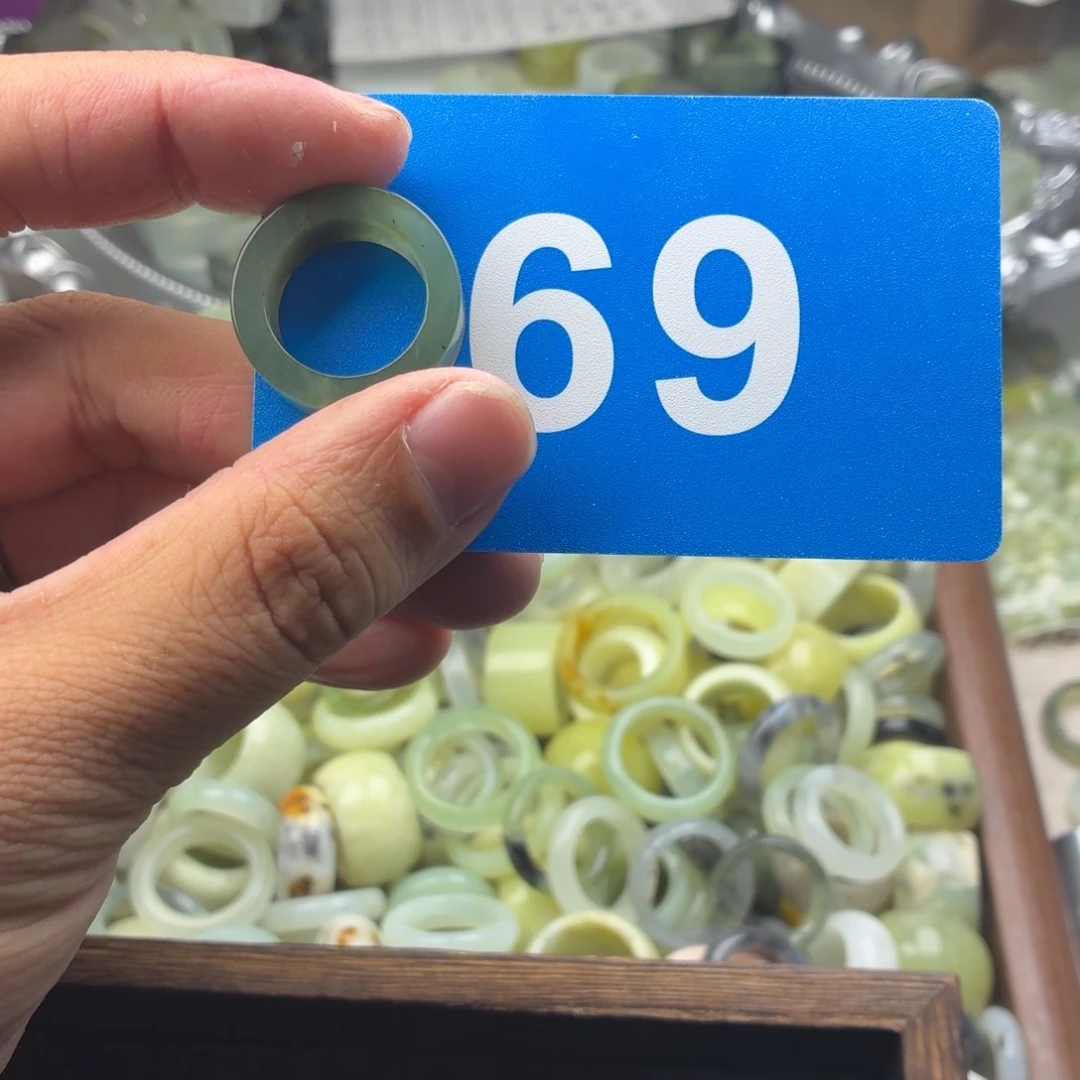 Q***w蛇纹石玉合金戒指
