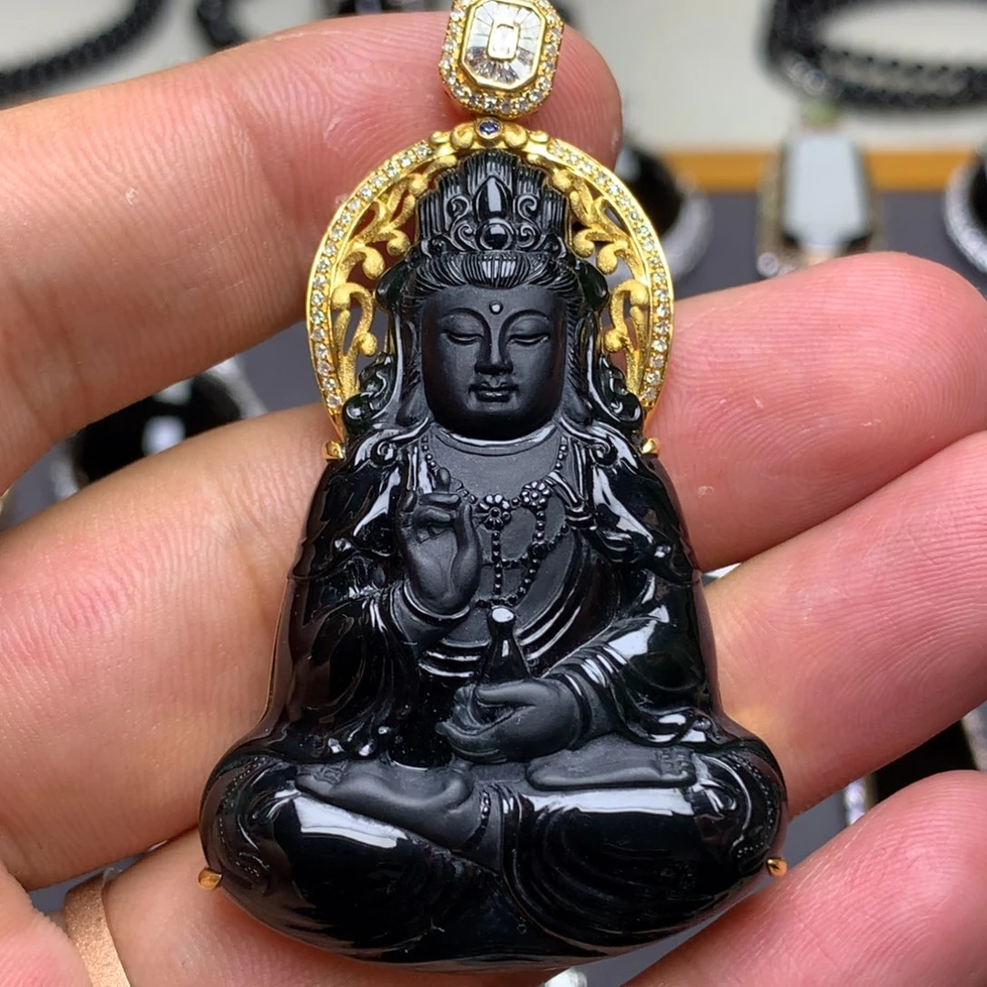 翡翠18K金镶嵌颈饰墨翠观音