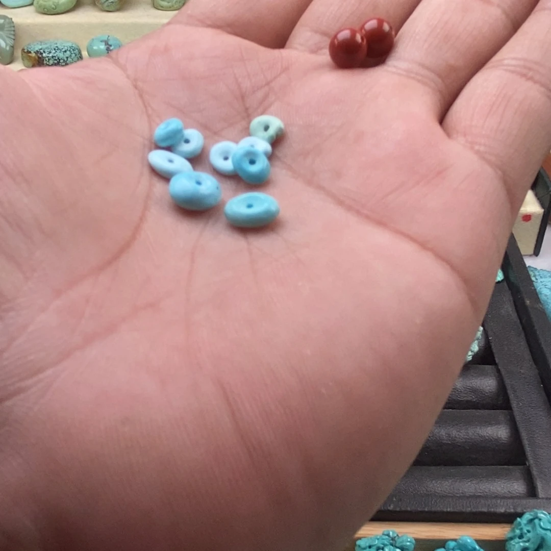 性***屁南红玛瑙未镶嵌珠宝半成品