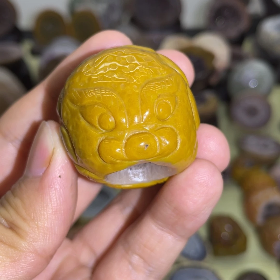 未镶嵌水晶大型摆件（非配饰）